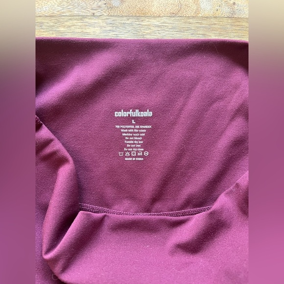 Burgundy Plum High-Waisted Leggings Colorfulkoala - Size L - Like New - Picture 7 of 7